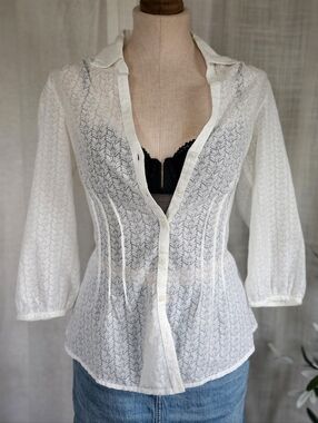 Sheer White Lace-Pattern Button-Front Women's Blouse Medium
